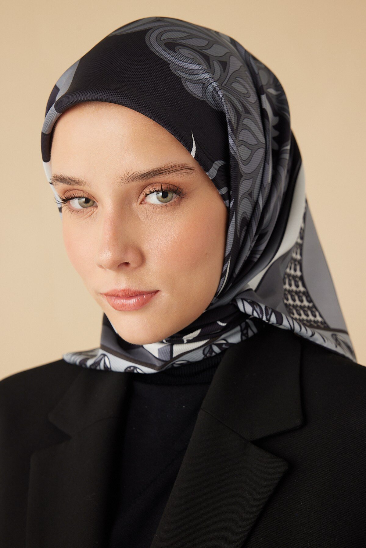 Verda Mulberry İpek Eşarp - Gri